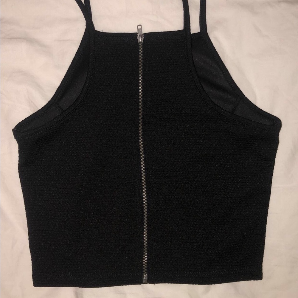 black zip up crop top